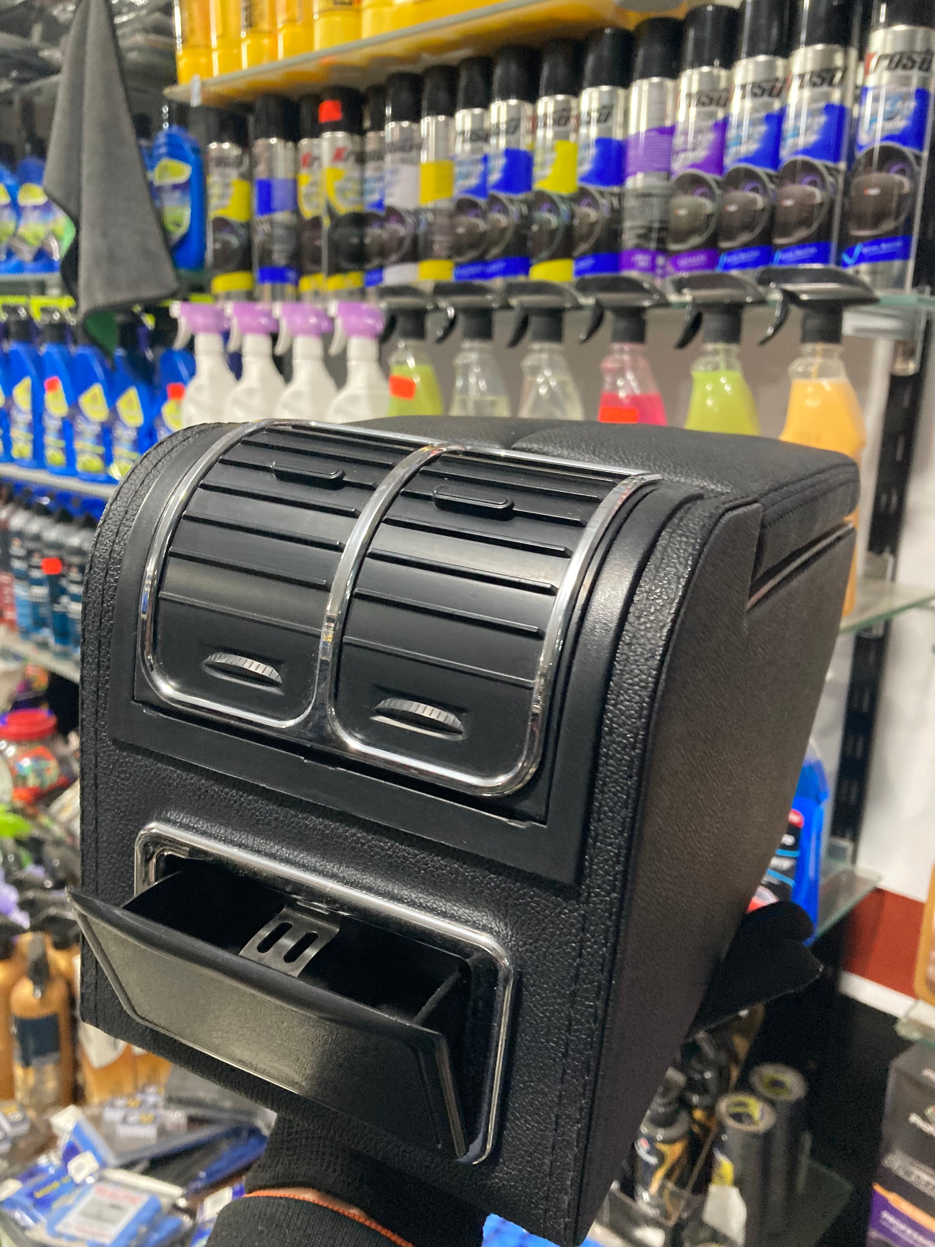مسند الذراع للسيارة راحة اناقة و عملي